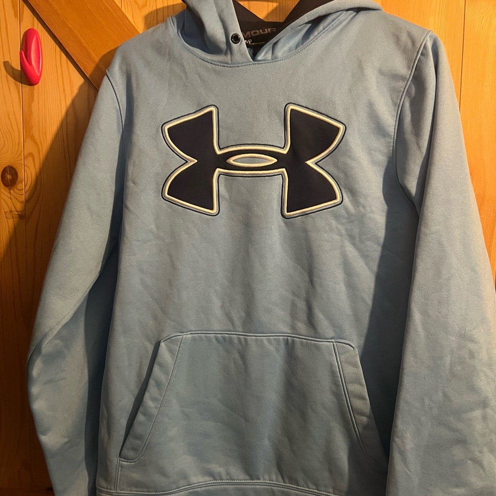Men’s Under Armour hoodie